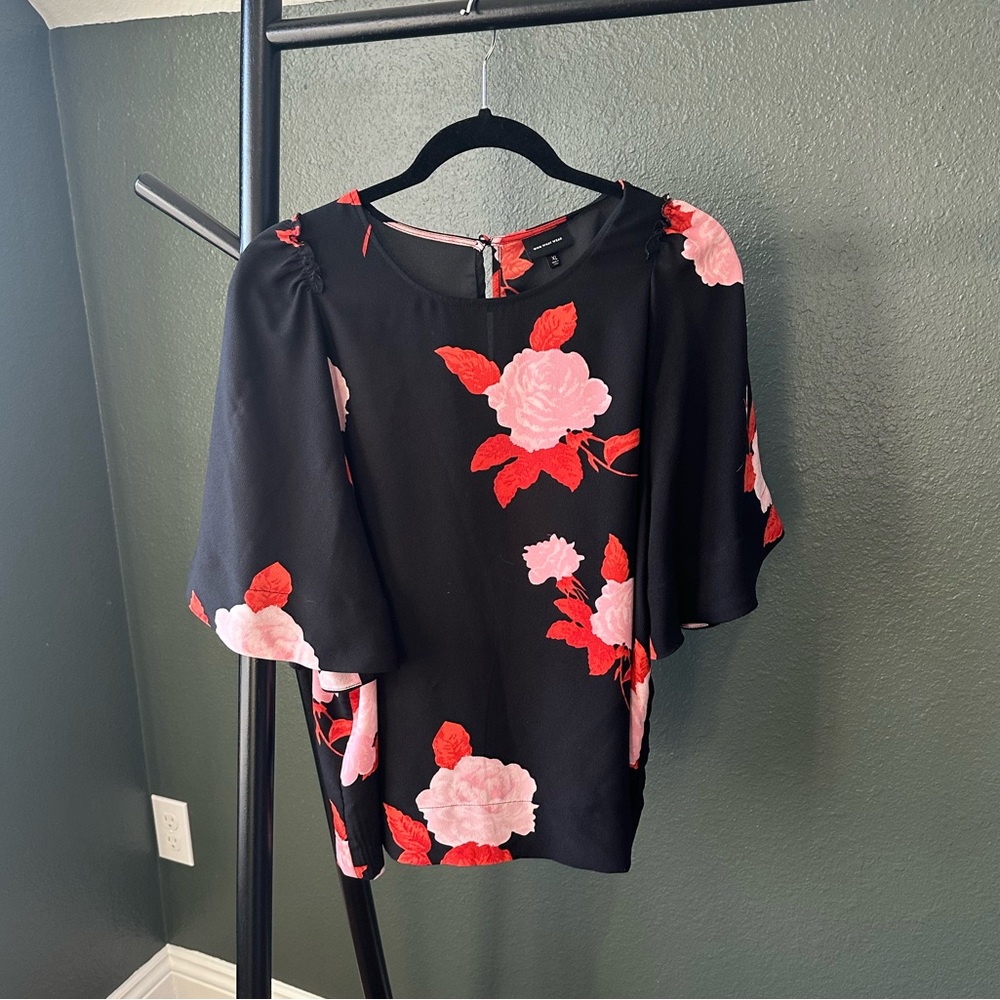 XL Black and Pink Floral Top